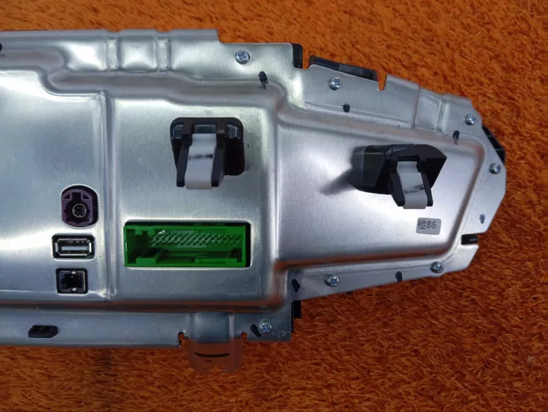 Панель приборов