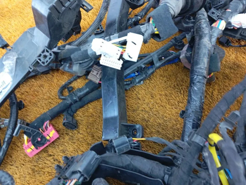 Проводка подкапотная