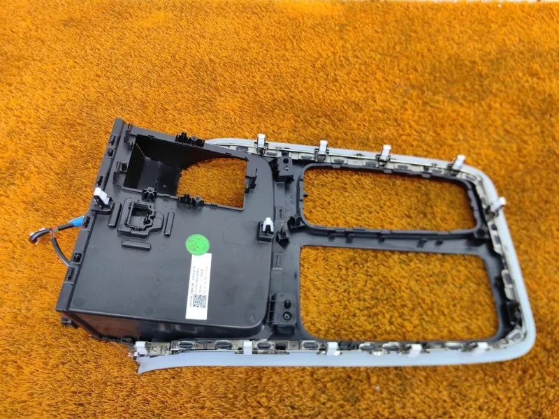 Накладка центральной консоли