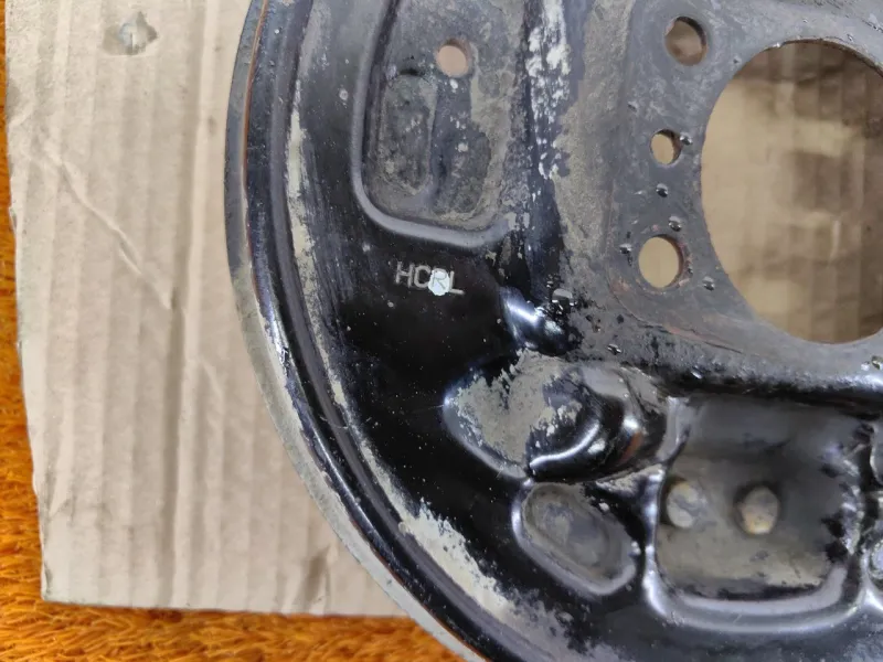 Пыльник тормозного диска