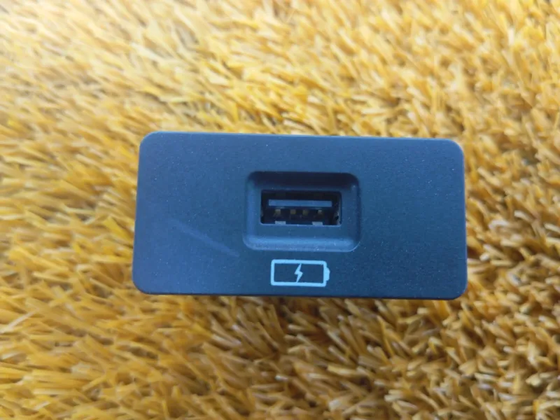 Разъем USB