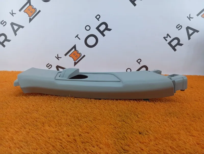 Обшивка центральной стойки