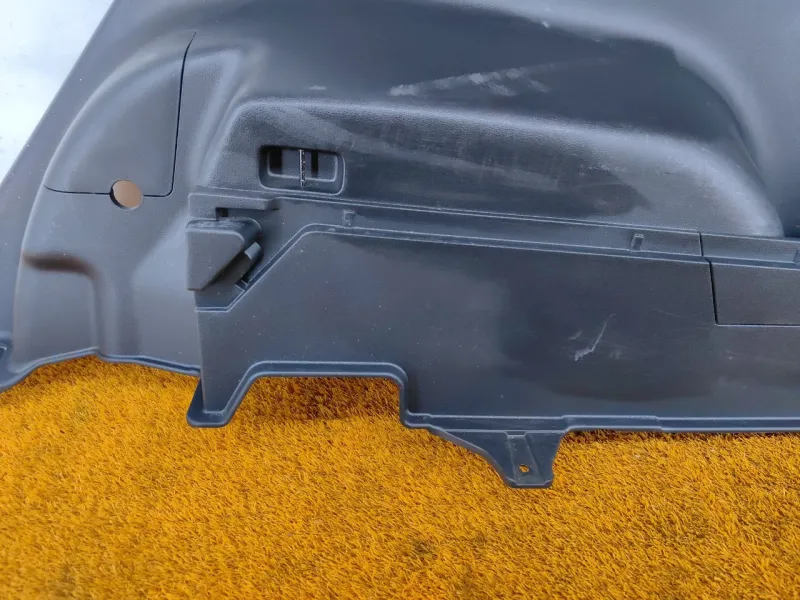 Обшивка багажника