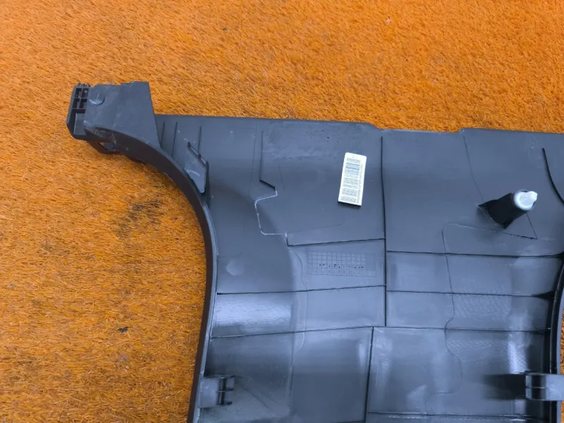 Обшивка центральной стойки