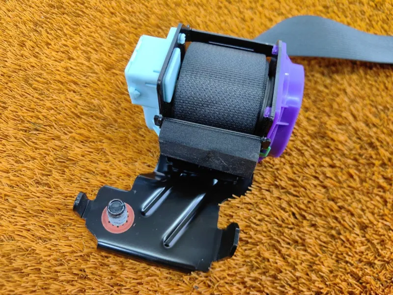 Ремень безопасности