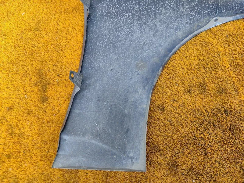 Крыло Audi A4 2017 8W0821105A B9, переднее левое