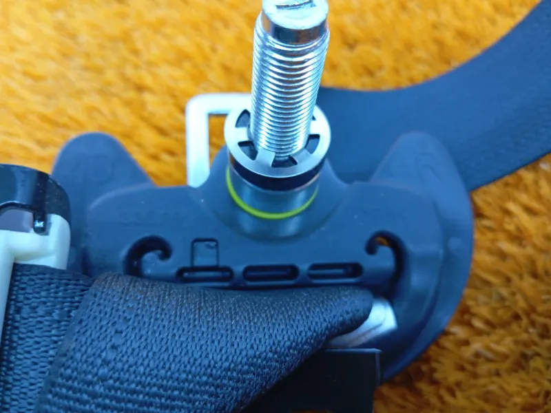 Ремень безопасности