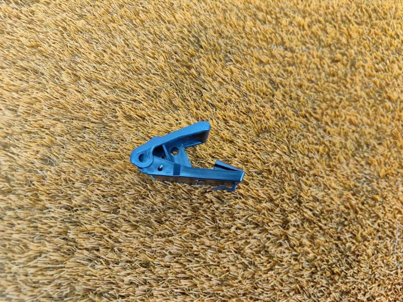 Ручка открывания капота