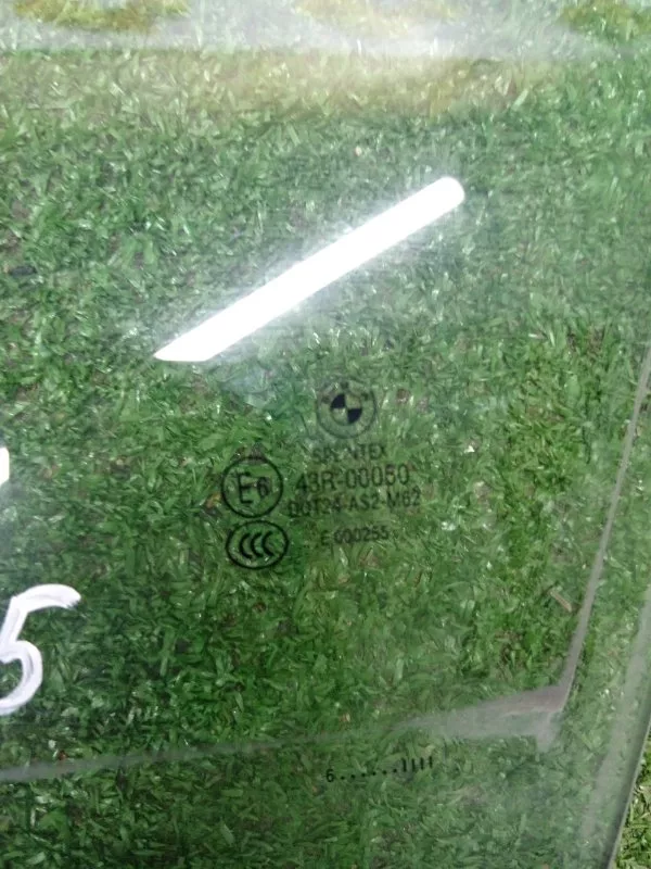 Стекло двери BMW 5-Series 2006 51347119978 E60/E61, переднее левое