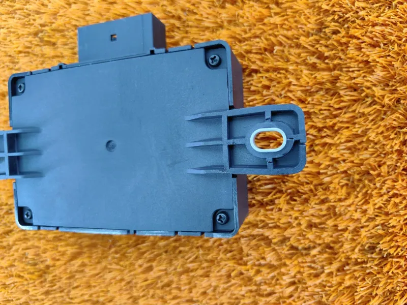 Преобразователь напряжения