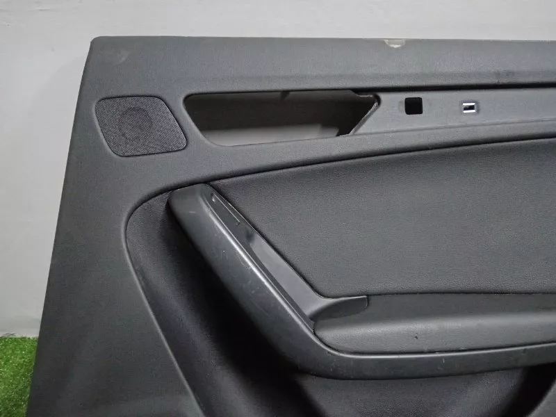Обшивка двери Audi A4 2012 8K0867304G B8, задняя правая