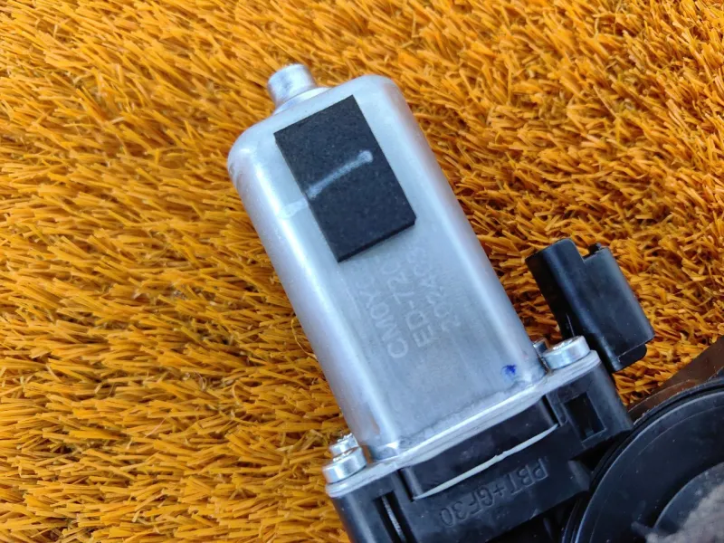 Стеклоподъемник