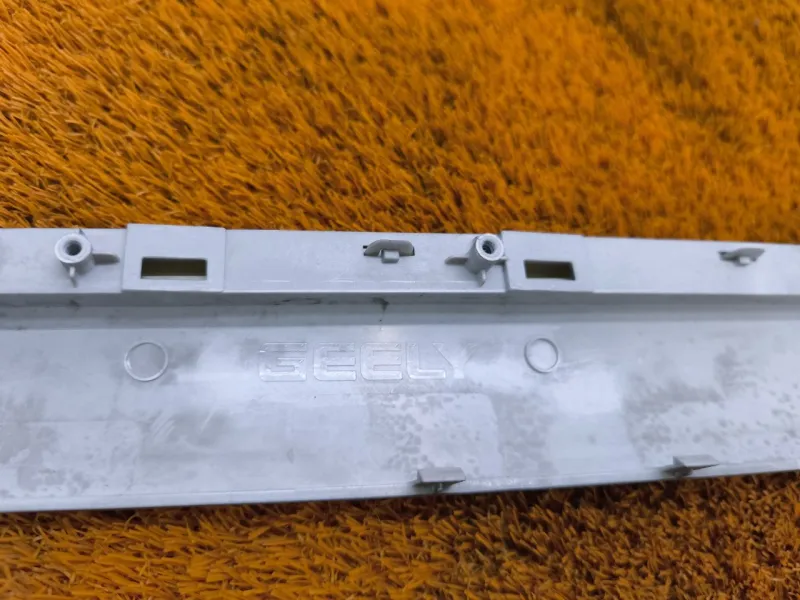 Молдинг двери