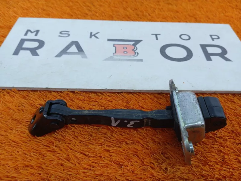 Ограничитель двери