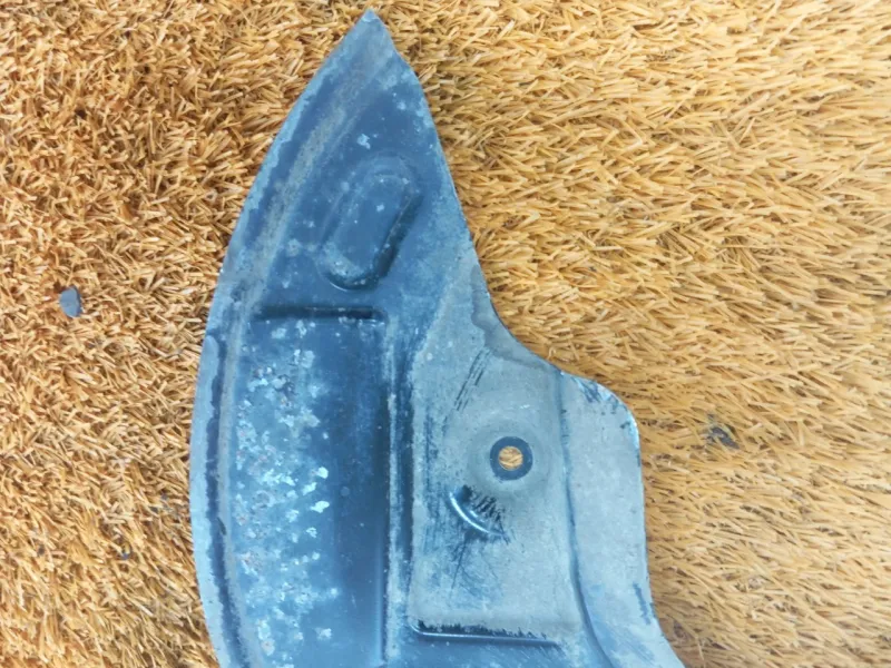 Пыльник тормозного диска