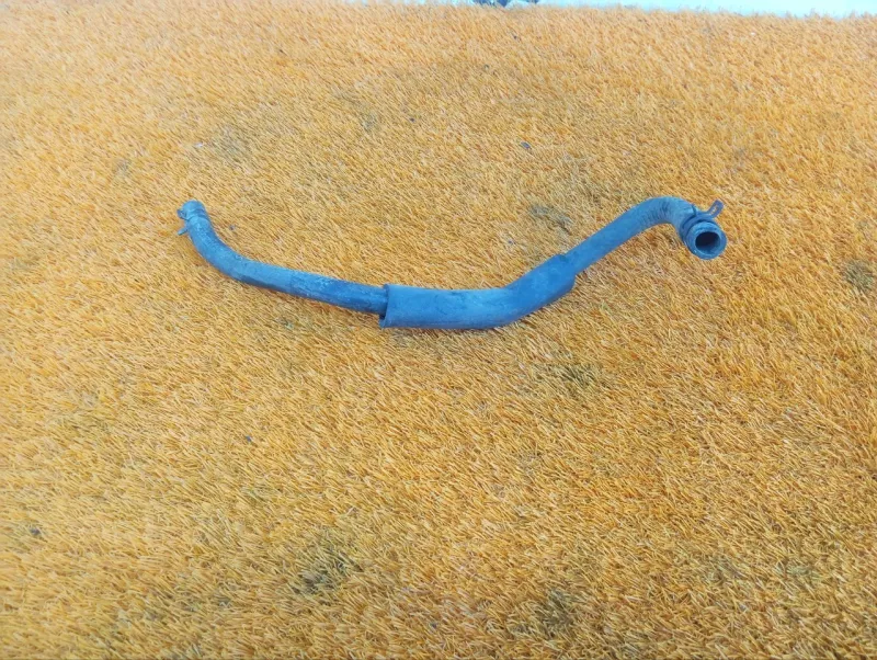 Трубка системы охлаждения