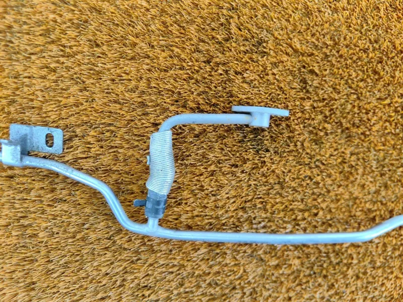 Трубка системы охлаждения