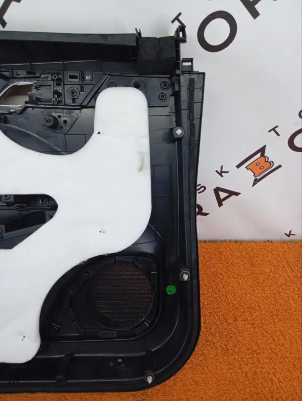 Обшивка двери