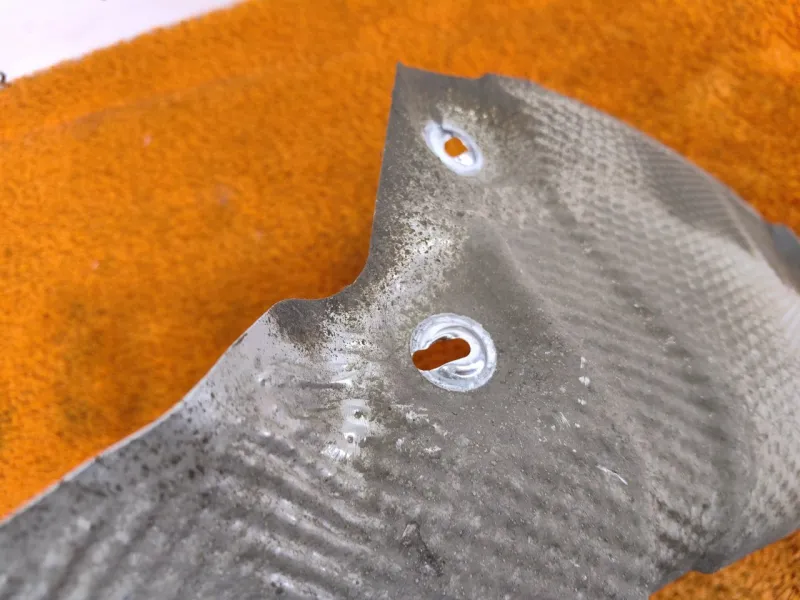 Экран тепловой глушителя