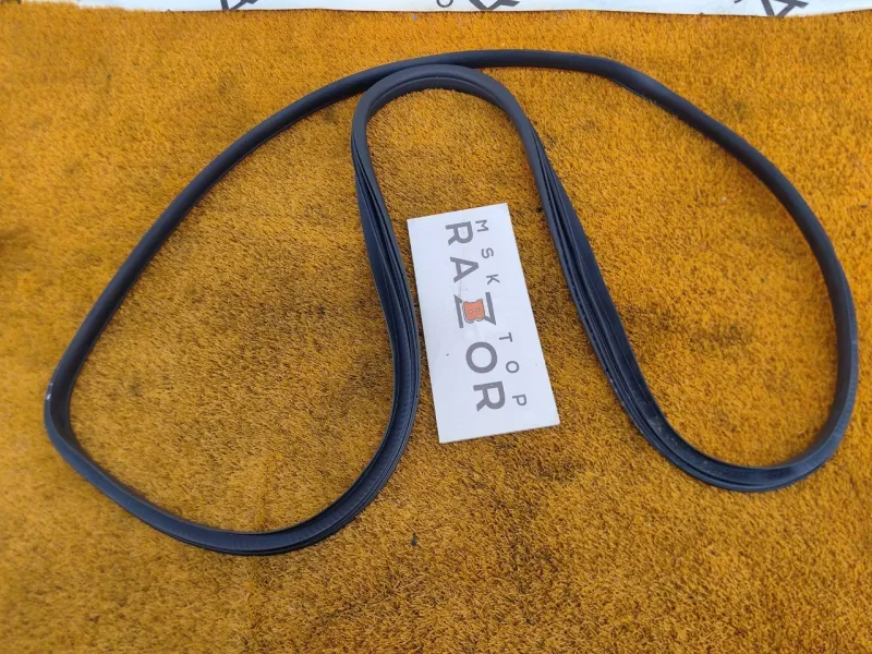 Уплотнитель проема двери