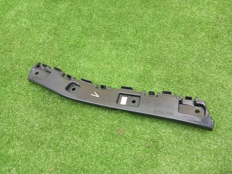 Крепление бампера