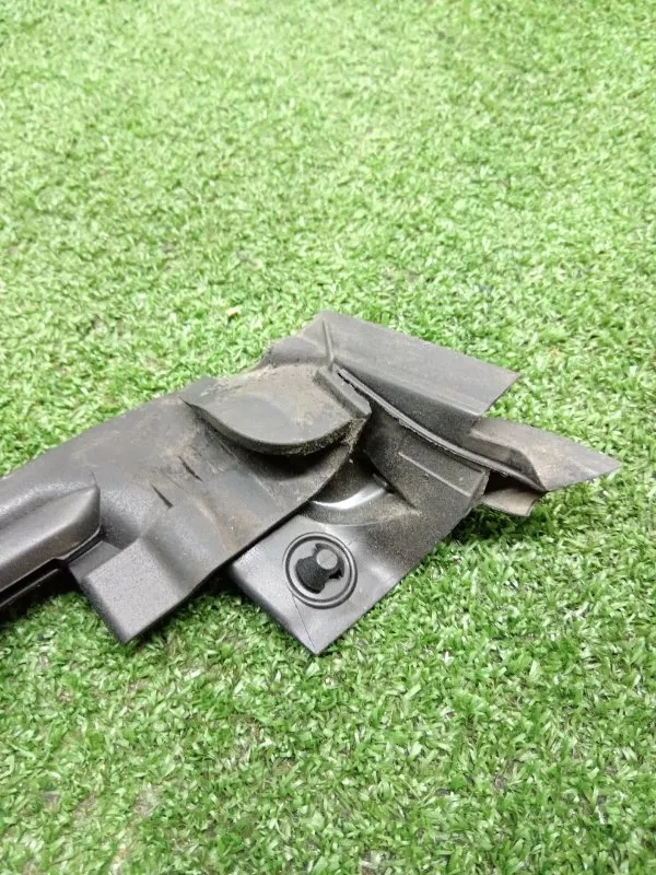 Уплотнитель стекла двери