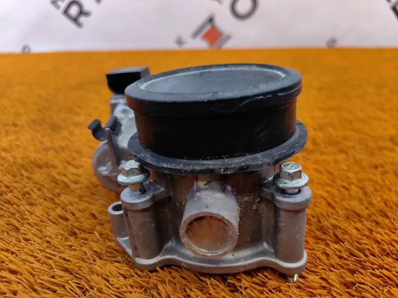 Дроссельная заслонка