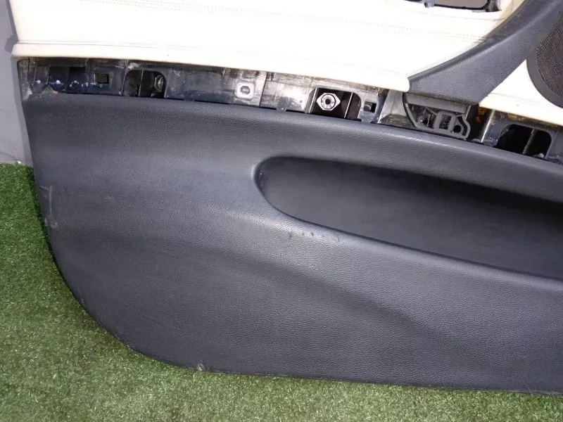 Обшивка двери BMW 3-Series 2005 51429152359 E90, передняя левая