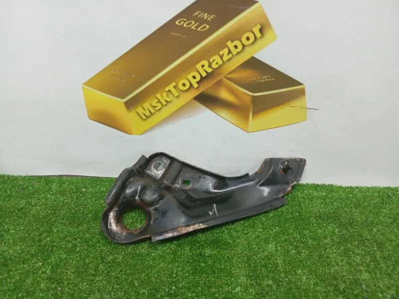 Крепление глушителя