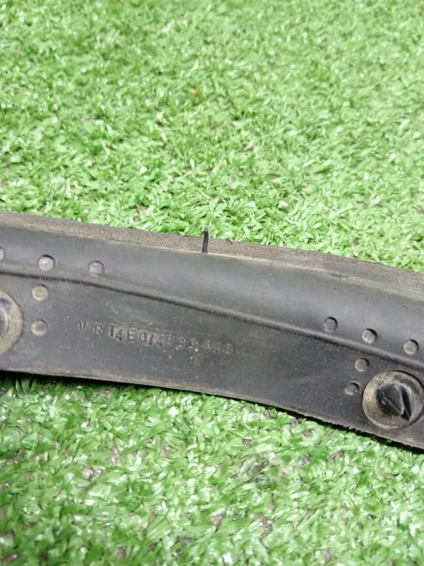 Уплотнитель стекла двери