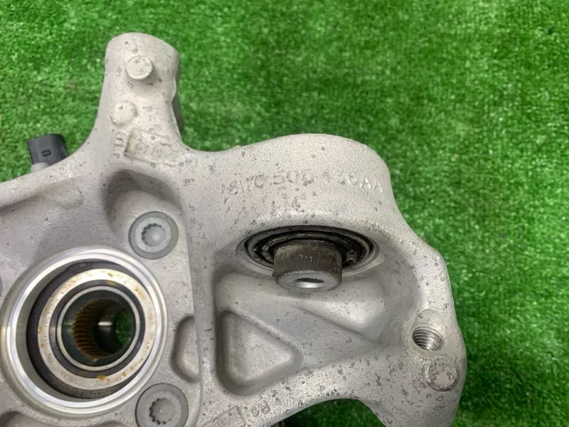 Кулак подвески