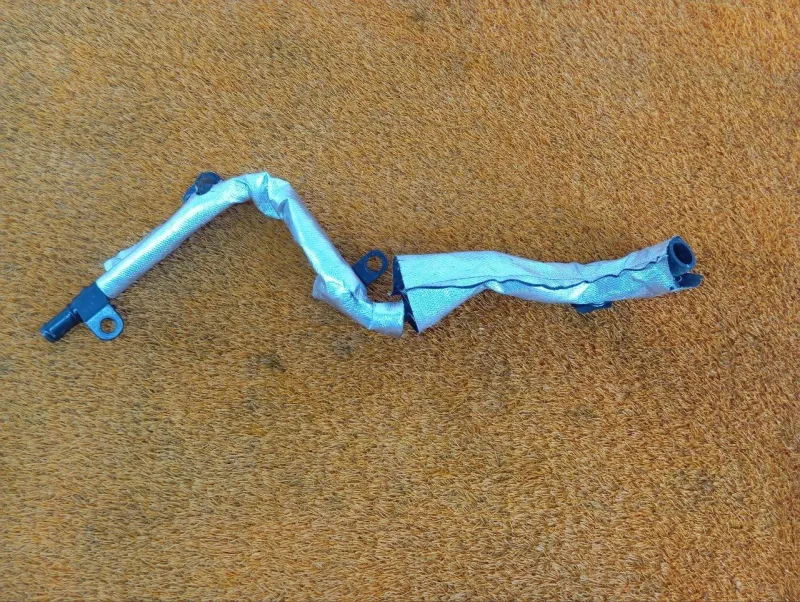 Патрубок радиатора