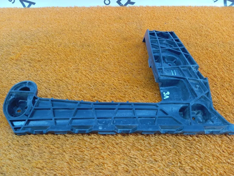 Кронштейн бампера