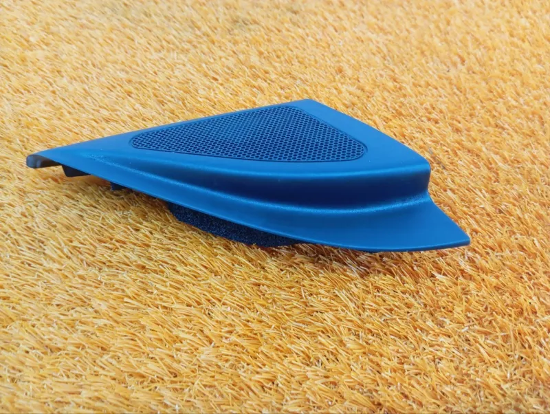 Уголок двери