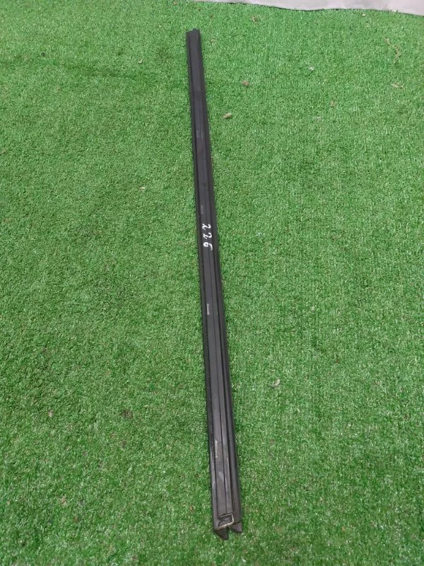 Молдинг стекла