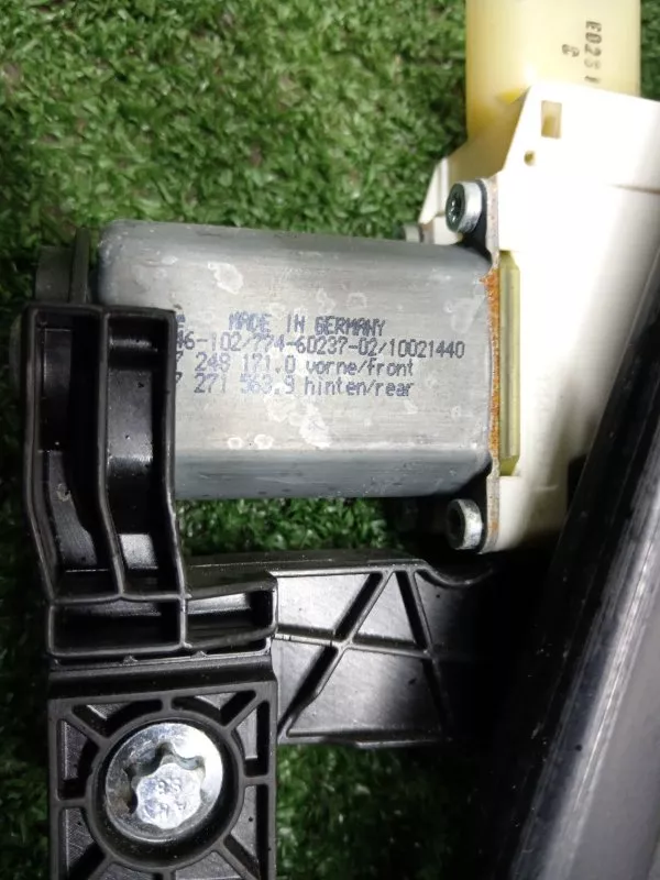 Стеклоподъемник BMW 5-Series 2011 51357182613 F10/F11, задний левый