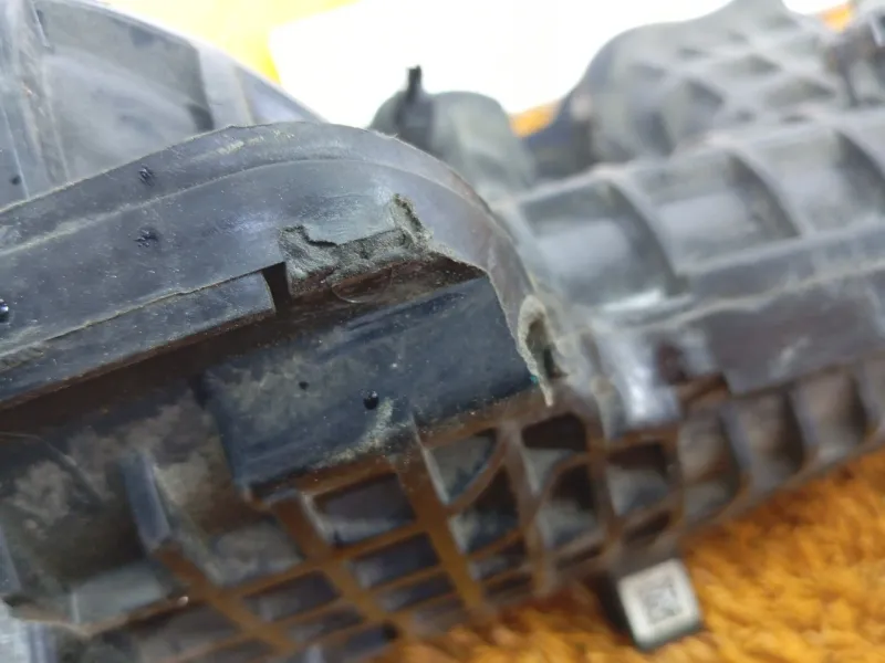 Коллектор впускной