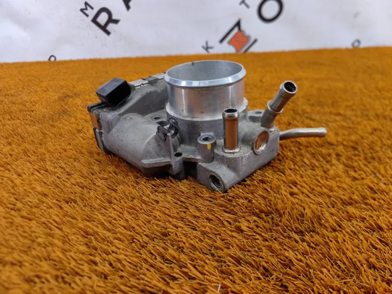 Дроссельная заслонка