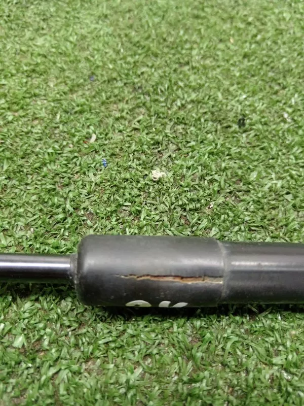 Амортизатор багажника