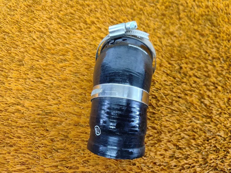 Патрубок интеркулера