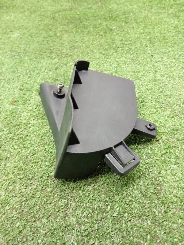 Накладка замка багажника