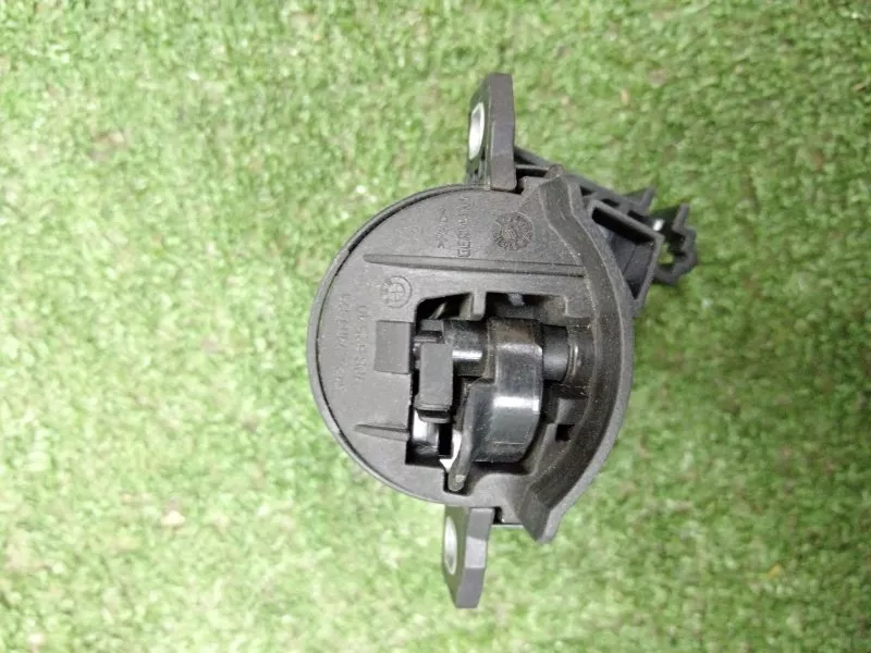 Личинка замка багажника