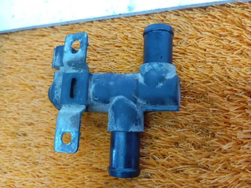 Клапан вентиляции топливного бака