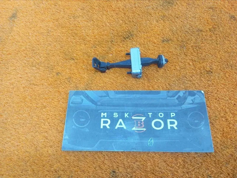 Ограничитель двери