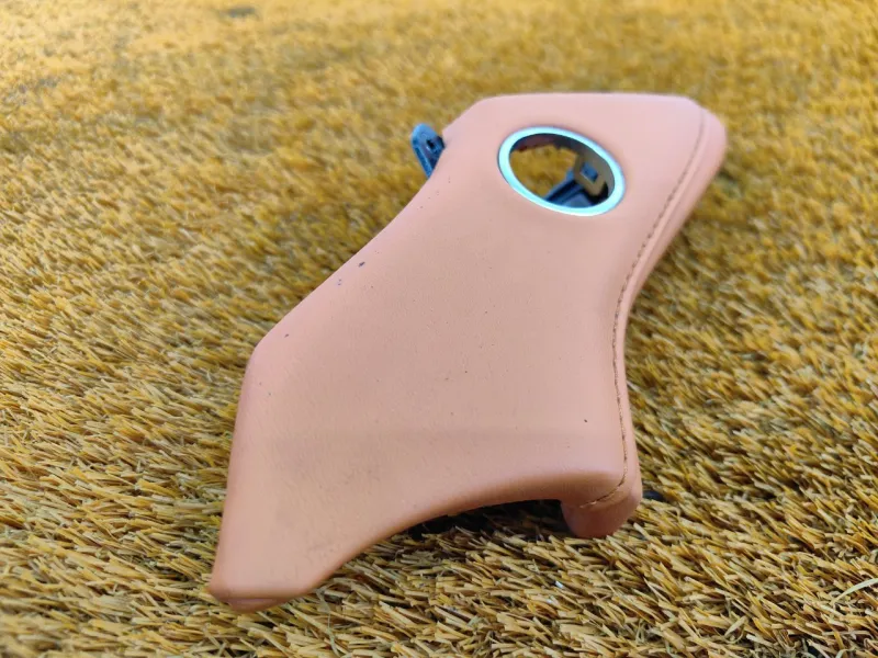 Накладка на торпедо