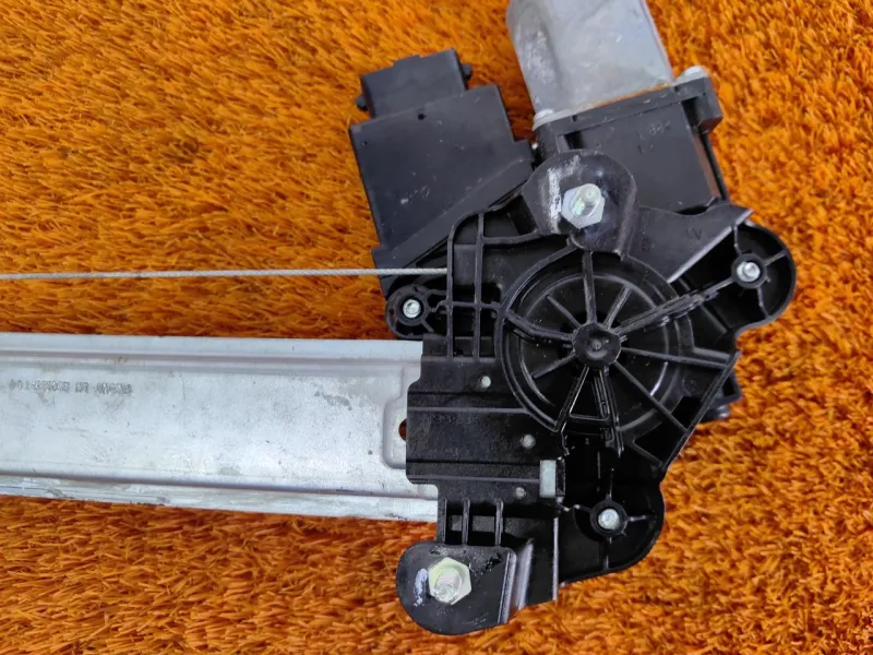 Стеклоподъемник