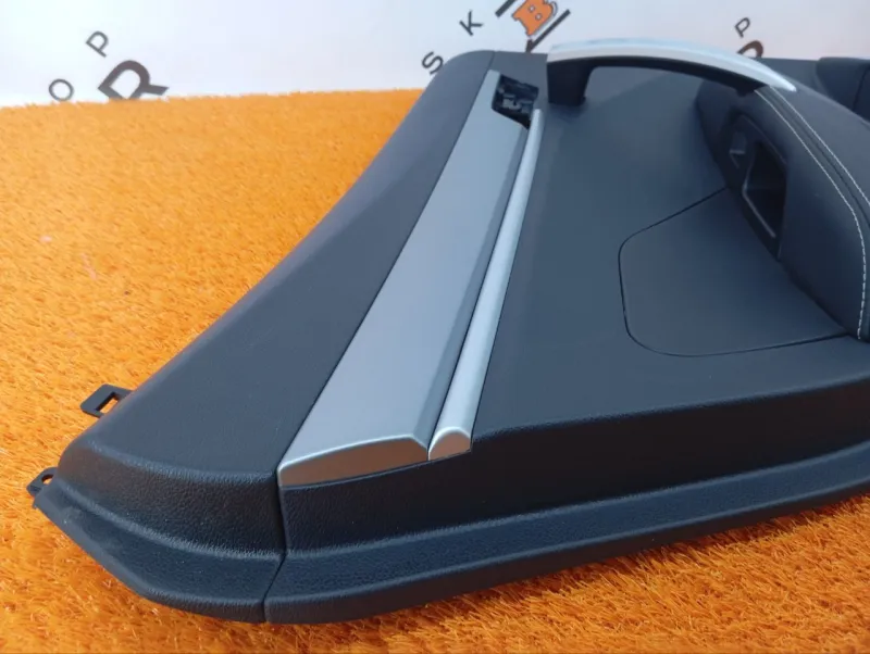 Обшивка двери