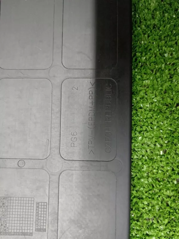 Накладка под торпедо