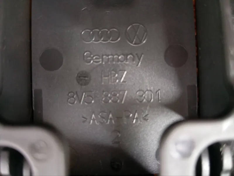 Полка багажника