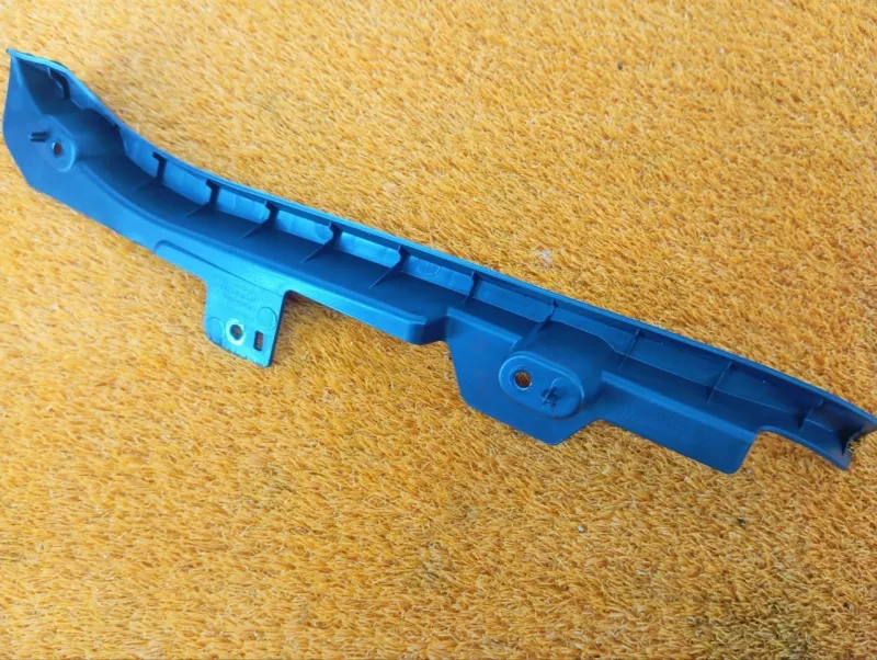 Крепление бампера